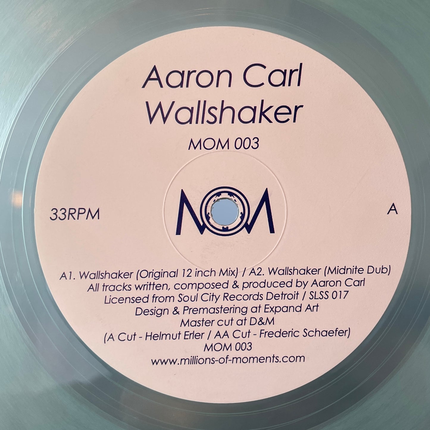 Aaron Carl – Wallshaker