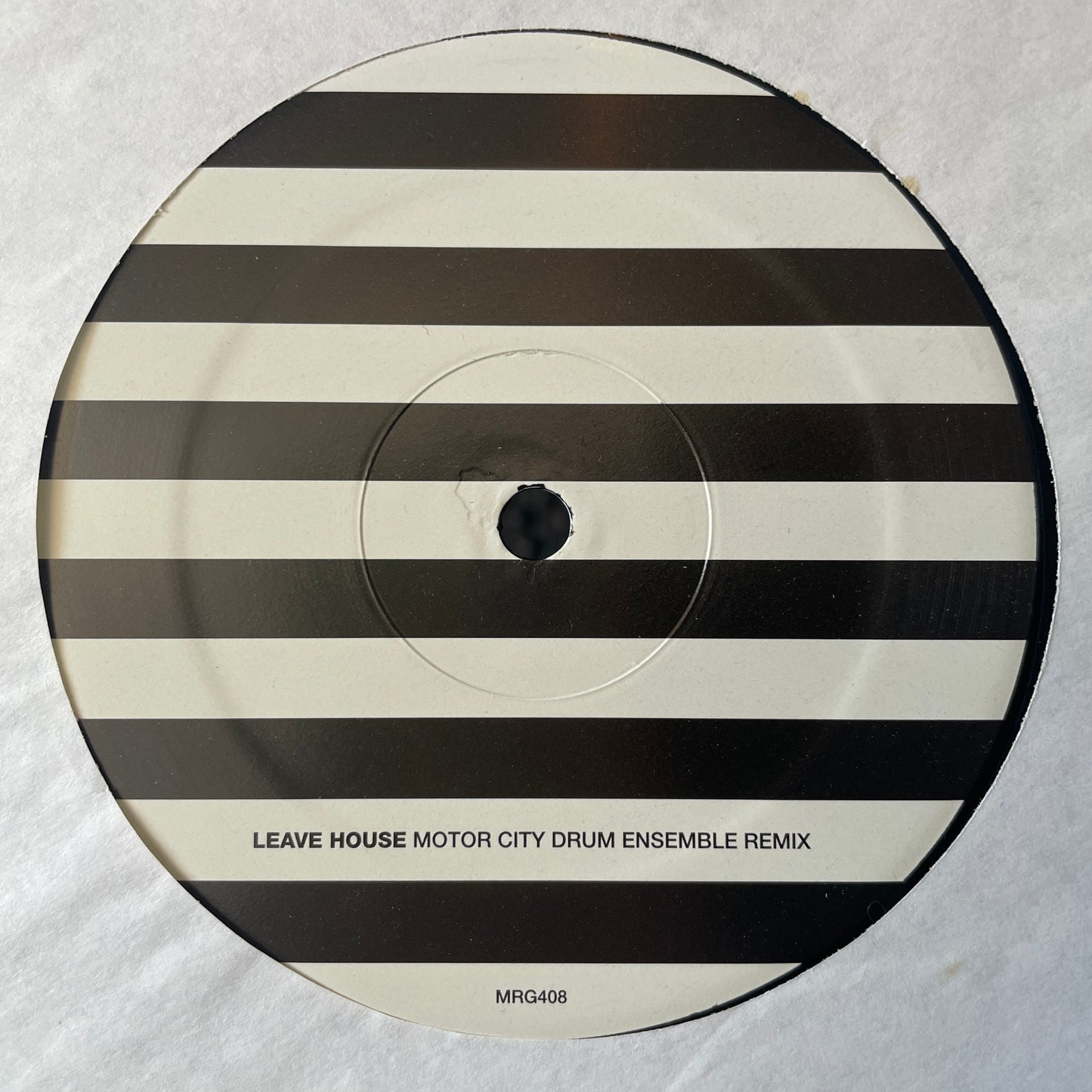Caribou – Leave House (MCDE Remix) / Jamelia (Gold Panda Remix)