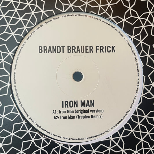 Brandt Brauer Frick – Iron Man