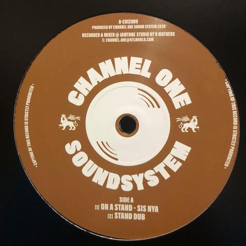 Sis Nya – On A Stand