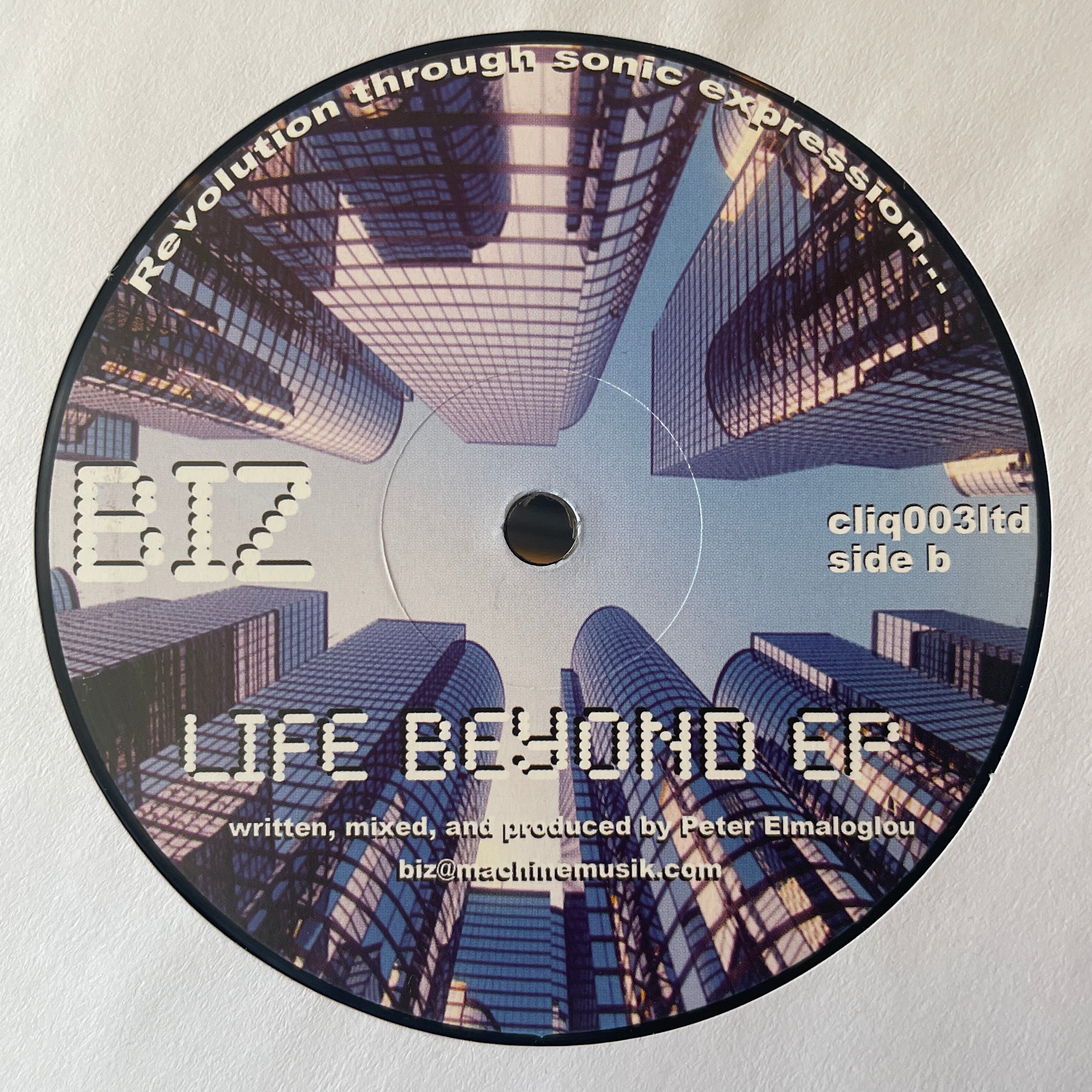 Deep House – Sixth Garden Records