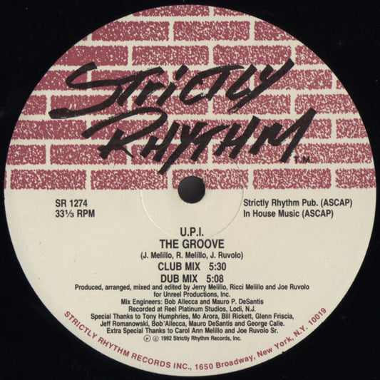 U.P.I. – The Groove / She's A Freak