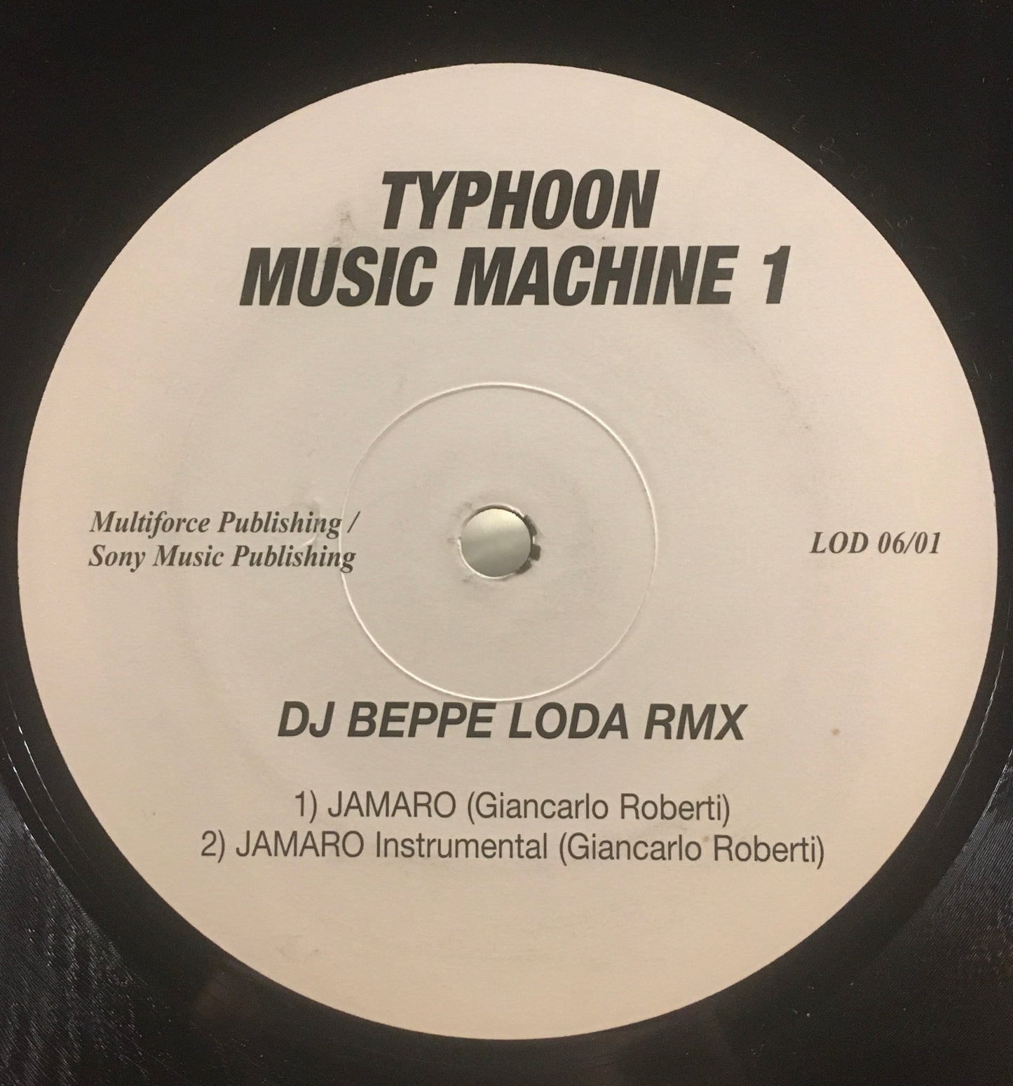 DJ Beppe Loda & Alex Mohl – Typhoon Music Machine 1