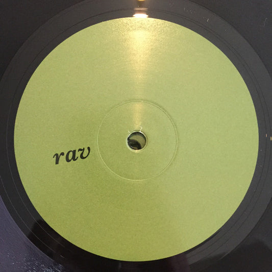 Rav – Rav001